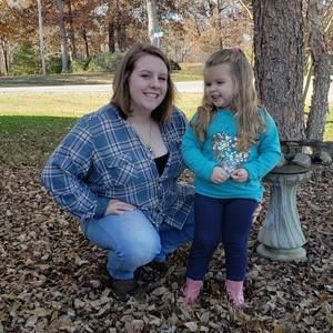 Meet your Posher, Raegan